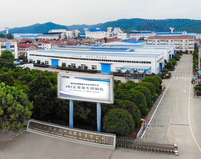 超低溫LNG裝卸車專用鶴管與普通型裝卸車鶴管的區(qū)別 超低溫LNG裝卸車專用鶴管與普通型裝卸車鶴管的區(qū)別